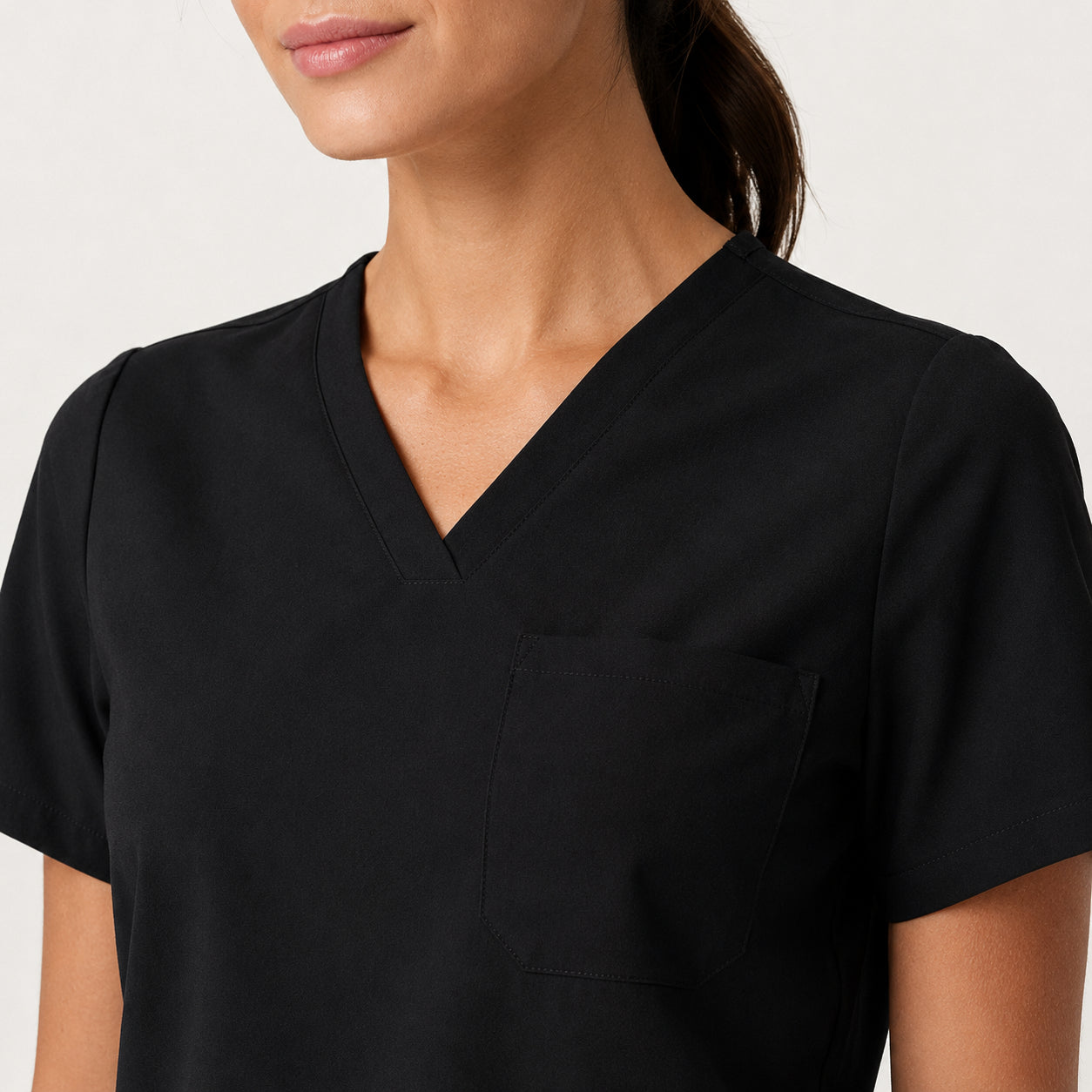 Vela Essential 1-Pocket Scrub Top - Black